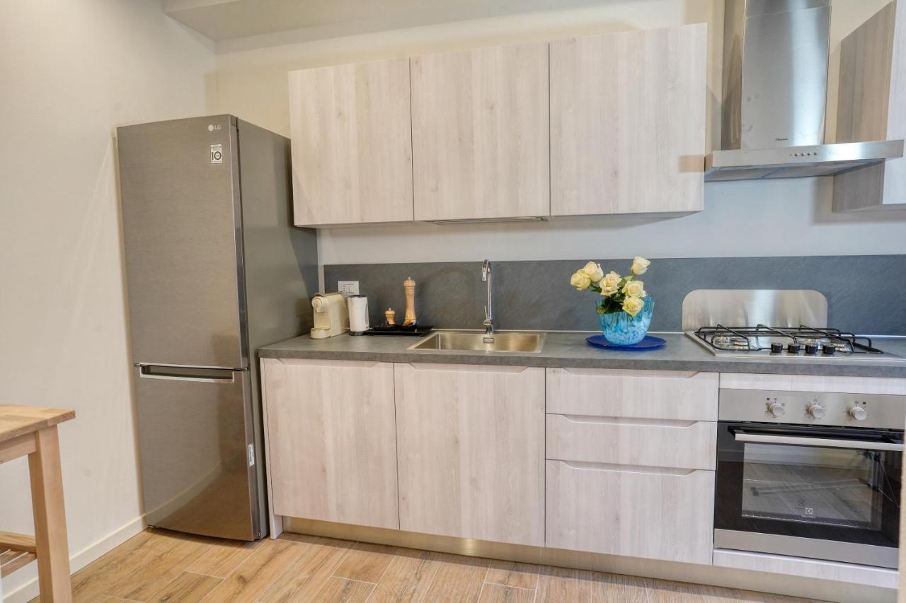 Ecco Suites Apartments Венеция Экстерьер фото