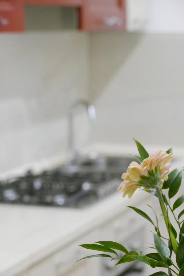 Ecco Suites Apartments Венеция Экстерьер фото